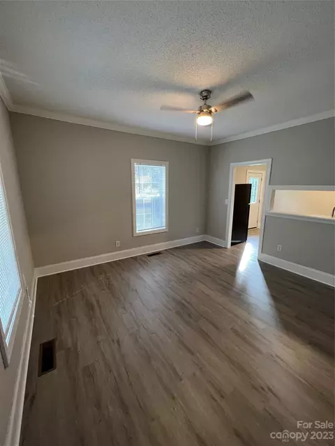 205 Flowe Ave, Kannapolis, NC 28083 photo 3