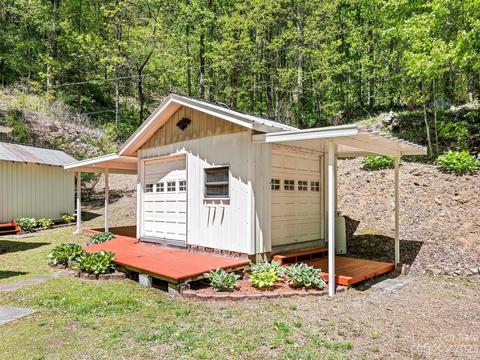 79 Sound Forest Ln, Franklin, NC 28734 photo 31