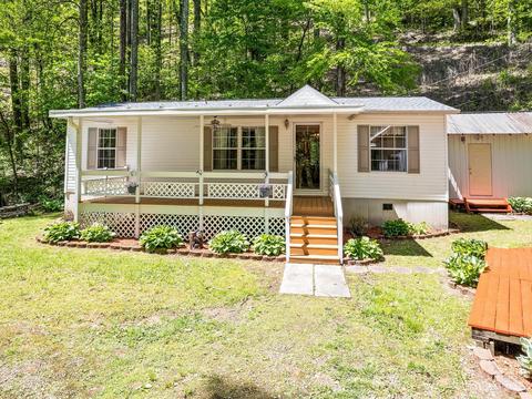 79 Sound Forest Ln, Franklin, NC 28734 photo 3