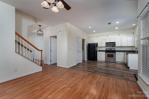 7904 Mariners Pointe Cir, Denver, NC 28037 photo 10