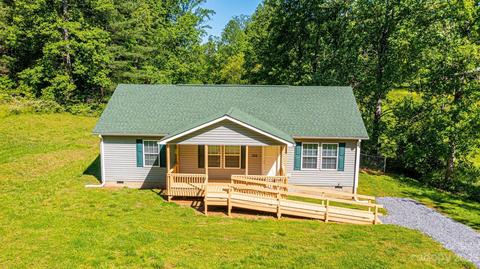 104 Poteat Dr, Morganton, NC 28655 photo 2