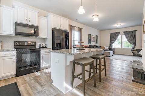 2137 Gillette Dr, Clover, SC 29710 photo 9