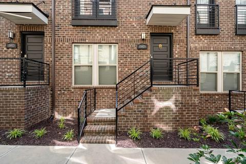 15029 New Amsterdam Ln, Charlotte, NC 28204