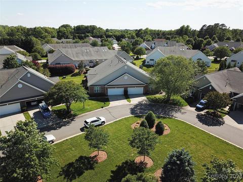 662 Amethyst Cir, Fort Mill, SC 29708 photo 5