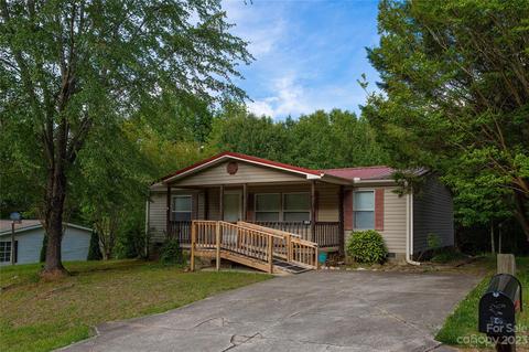 264 Harmony Dr, Nebo, NC 28761
