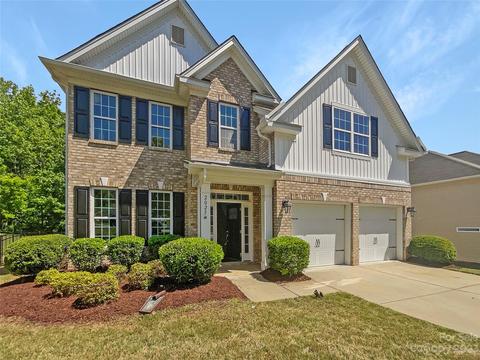 2025 Lakebridge Dr, Fort Mill, SC 29715