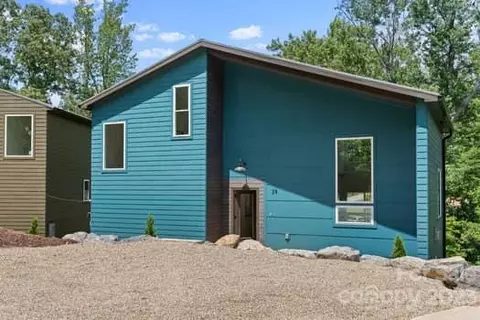 39 Ruslan Dr, Asheville, NC 28806