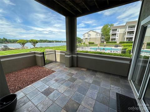 1334 Torrence Cir, Davidson, NC 28036 photo 3