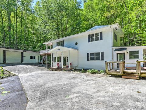 843 N Fork Rd, Barnardsville, NC 28709