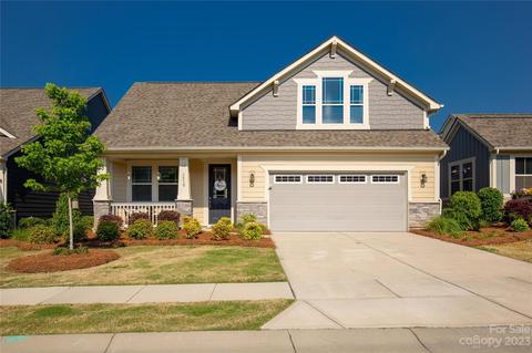 1510 Liberty Row Dr, Tega Cay, SC 29708