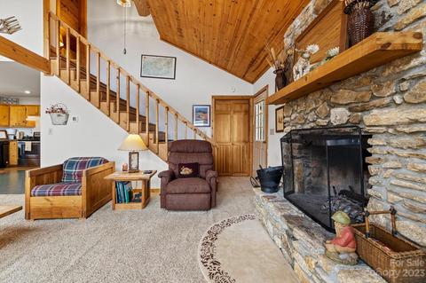 304 Sarvis Ln, Mars Hill, NC 28754 photo 13