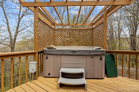 304 Sarvis Ln, Mars Hill, NC 28754 photo 8