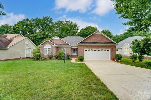 3858 Bent Creek Dr, Concord, NC 28027