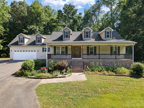 5335 Oaktree Dr, Gastonia, NC 28052