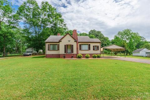 105 Thomas Ave, Fort Mill, SC 29715