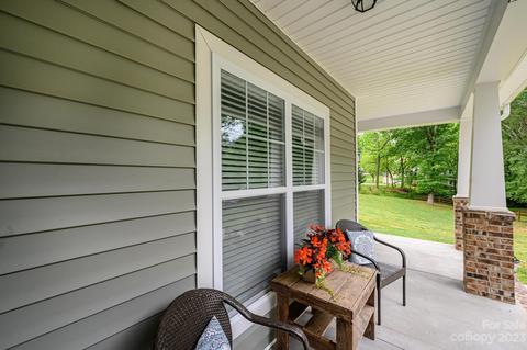 413 3rd Ave SW, Conover, NC 28613 photo 5
