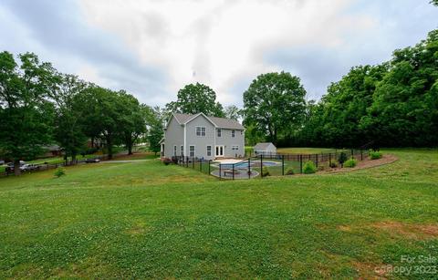 413 3rd Ave SW, Conover, NC 28613 photo 11