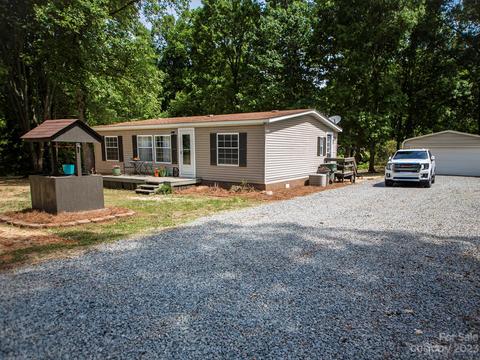 2932 Loop Rd, Lincolnton, NC 28092