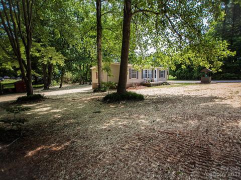 2932 Loop Rd, Lincolnton, NC 28092 photo 3
