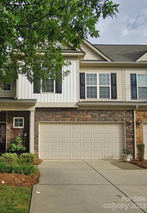 5814 Glassport Ln, Charlotte, NC 28210
