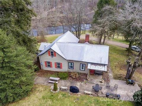 600 Pigeon Ford Rd, Canton, NC 28716