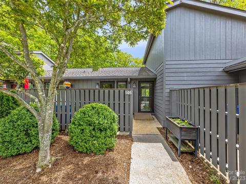 505 Crowfields Ln, Asheville, NC 28803
