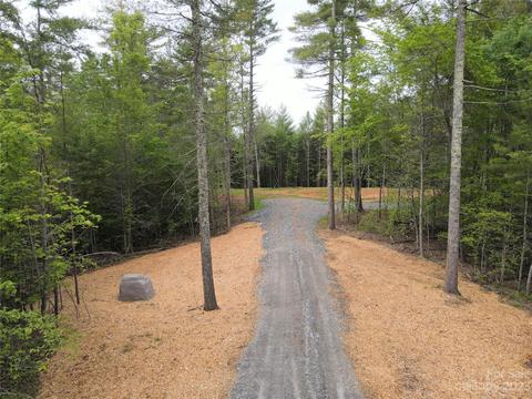 1244 Bend Of Ivy Rd, Marshall, NC 28753