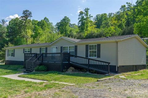 3 Shadow Oaks Dr, Asheville, NC 28806