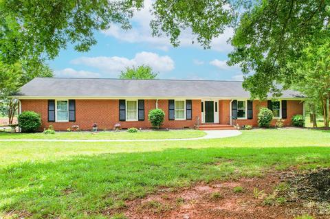 14330 Cabarrus Rd, Mint Hill, NC 28227