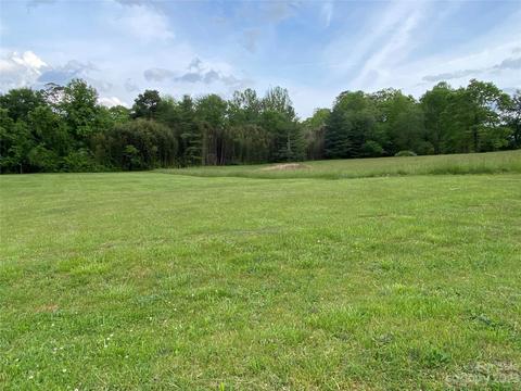 000 Upward Rd, Flat Rock, NC 28731
