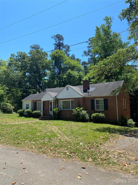 603 Magnolia St, Wadesboro, NC 28170