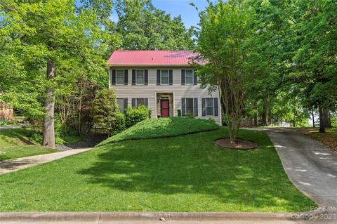 1048 18th Ave NW, Hickory, NC 28601