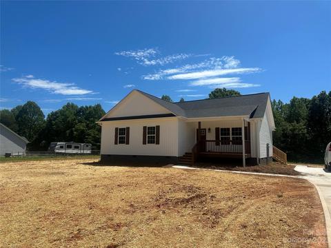 3005 Greenleaf Rd, Clover, SC 29710 photo 3