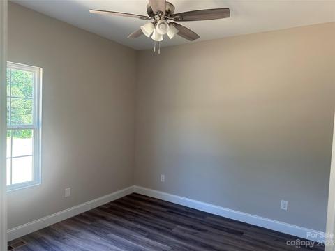 3005 Greenleaf Rd, Clover, SC 29710 photo 15