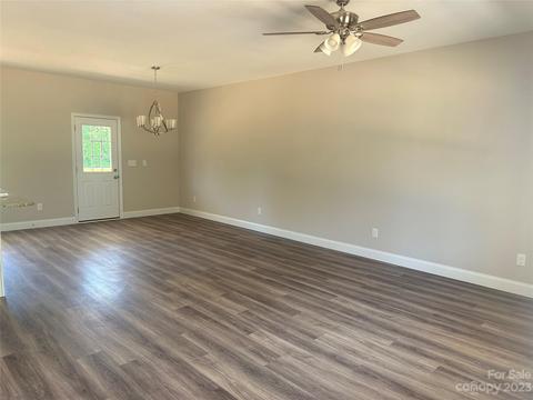 3005 Greenleaf Rd, Clover, SC 29710 photo 5