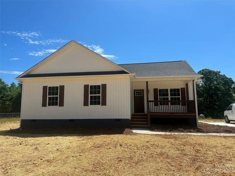 3005 Greenleaf Rd, Clover, SC 29710 photo 1