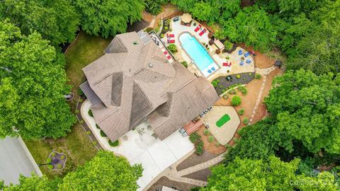 325 Swift Creek Cv, Lake Wylie, SC 29710