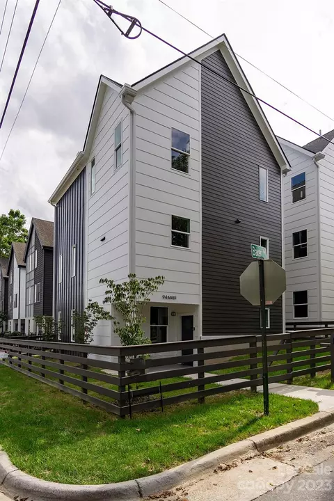 94 Baker Ave, Asheville, NC 28806
