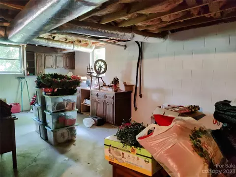 704 3rd Ne Ave, Conover, NC 28613 photo 31