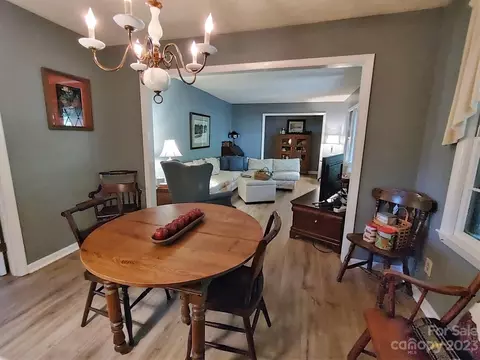 704 3rd Ne Ave, Conover, NC 28613 photo 8