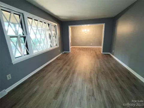 704 3rd Ne Ave, Conover, NC 28613 photo 6