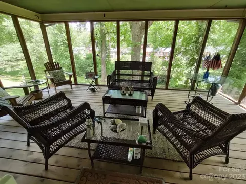 704 3rd Ne Ave, Conover, NC 28613 photo 24