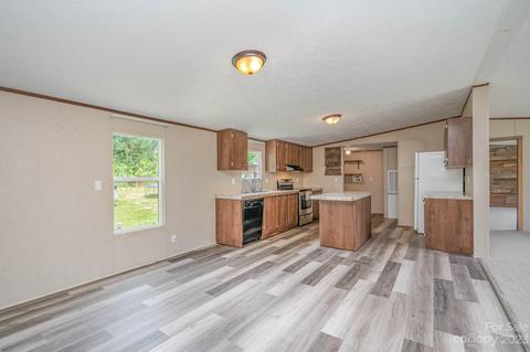 2776 Leadoff Rd, Lancaster, SC 29720 photo 5