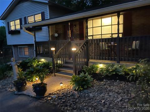 84 Pensacola Ave, Arden, NC 28704