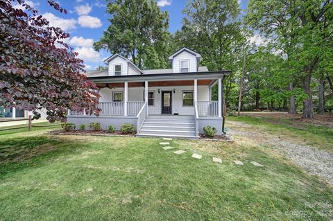 1832 Parson St, Charlotte, NC 28205
