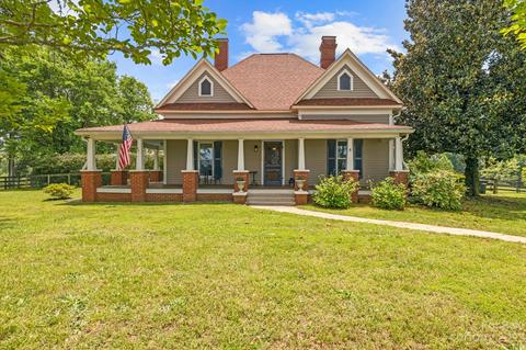 2180 Chesnee Rd, Columbus, NC 28722