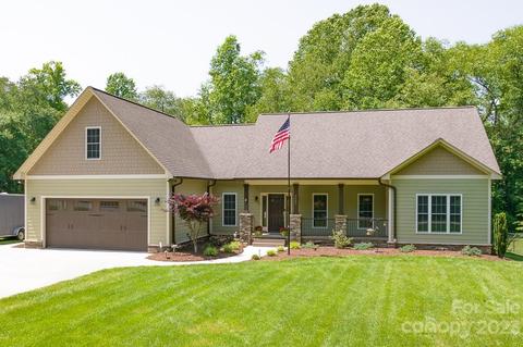 3661 31st Street Ln NE, Hickory, NC 28601