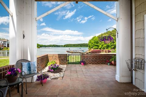860 Jetton St #58, Davidson, NC 28036