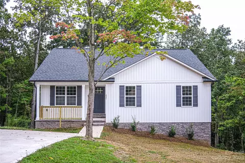425 Woodcrest Ln, Albemarle, NC 28001