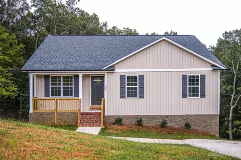 429 Woodcrest Ln, Albemarle, NC 28001